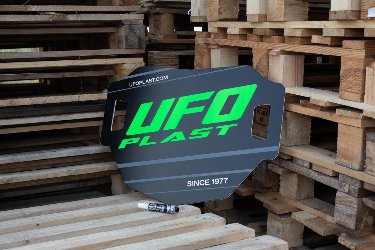 Lavagna Bordopista con Pennarello - RACING - AC02476 - Ufo Plast